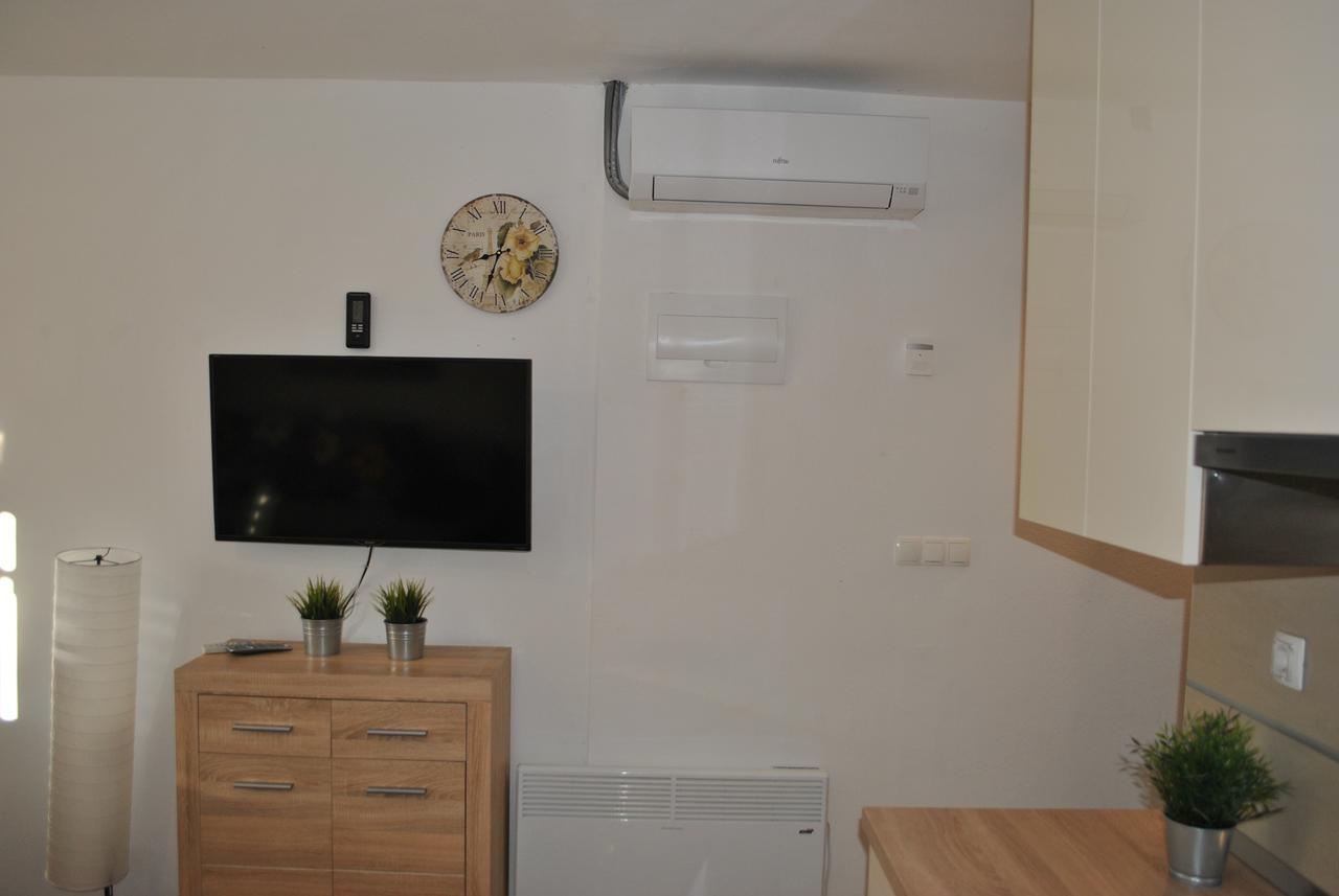 On The Square Apartment *